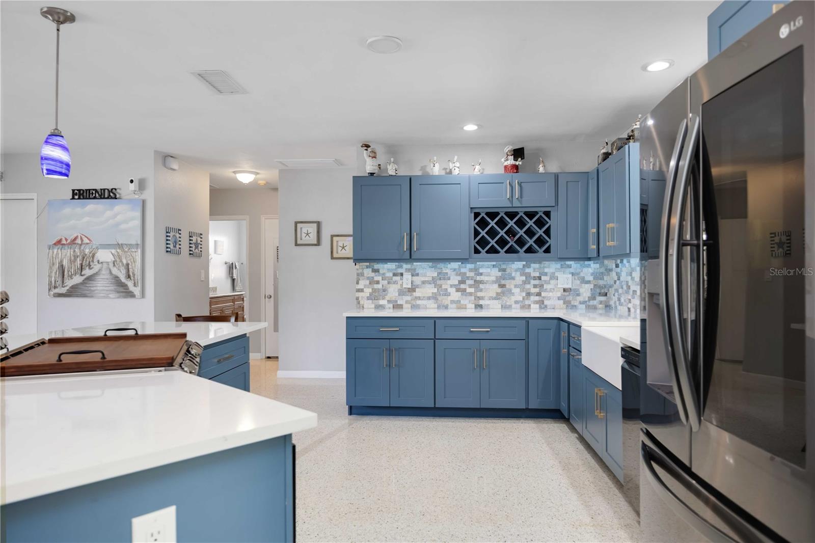 Image 18 of 67 For 5307 14th Avenue Drive W