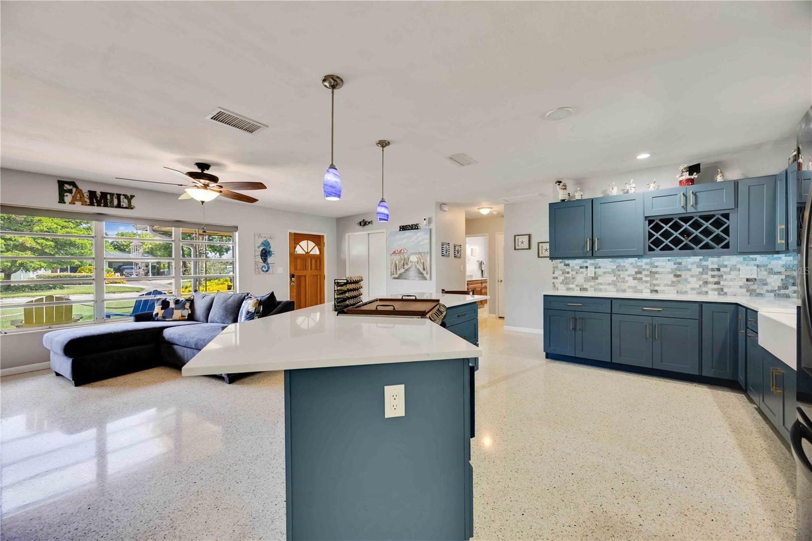 Image 19 of 67 For 5307 14th Avenue Drive W