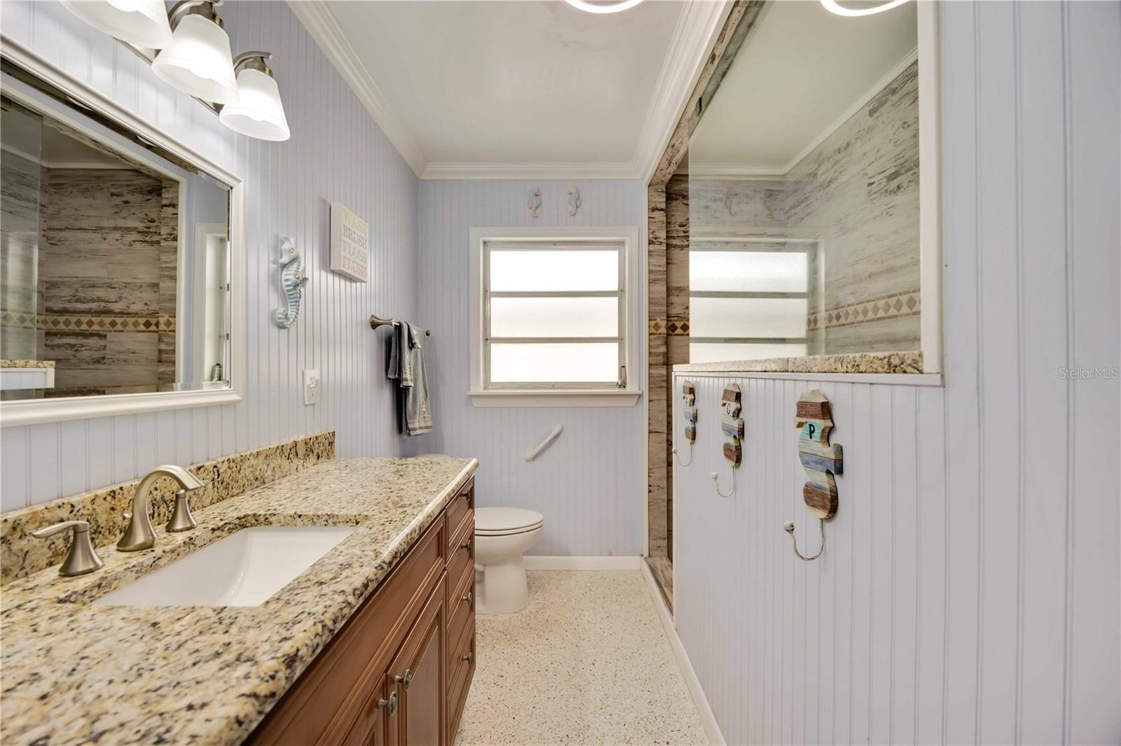 Image 26 of 67 For 5307 14th Avenue Drive W