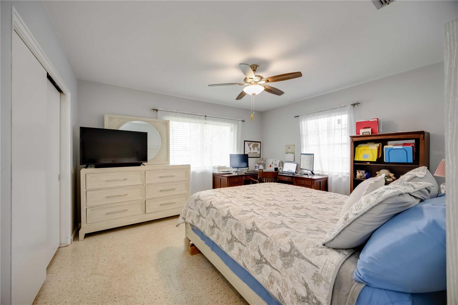 Image 27 of 67 For 5307 14th Avenue Drive W