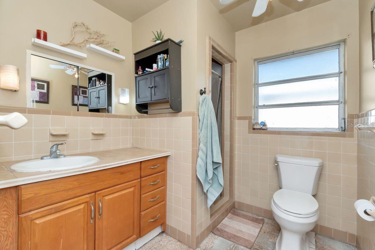 Image 5 of 7 For 1206 2nd Avenue E