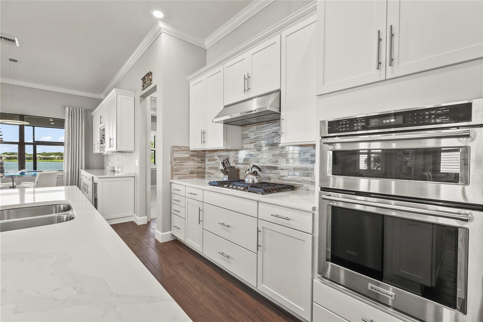 Image 17 of 92 For 7948 Grande Shores Drive