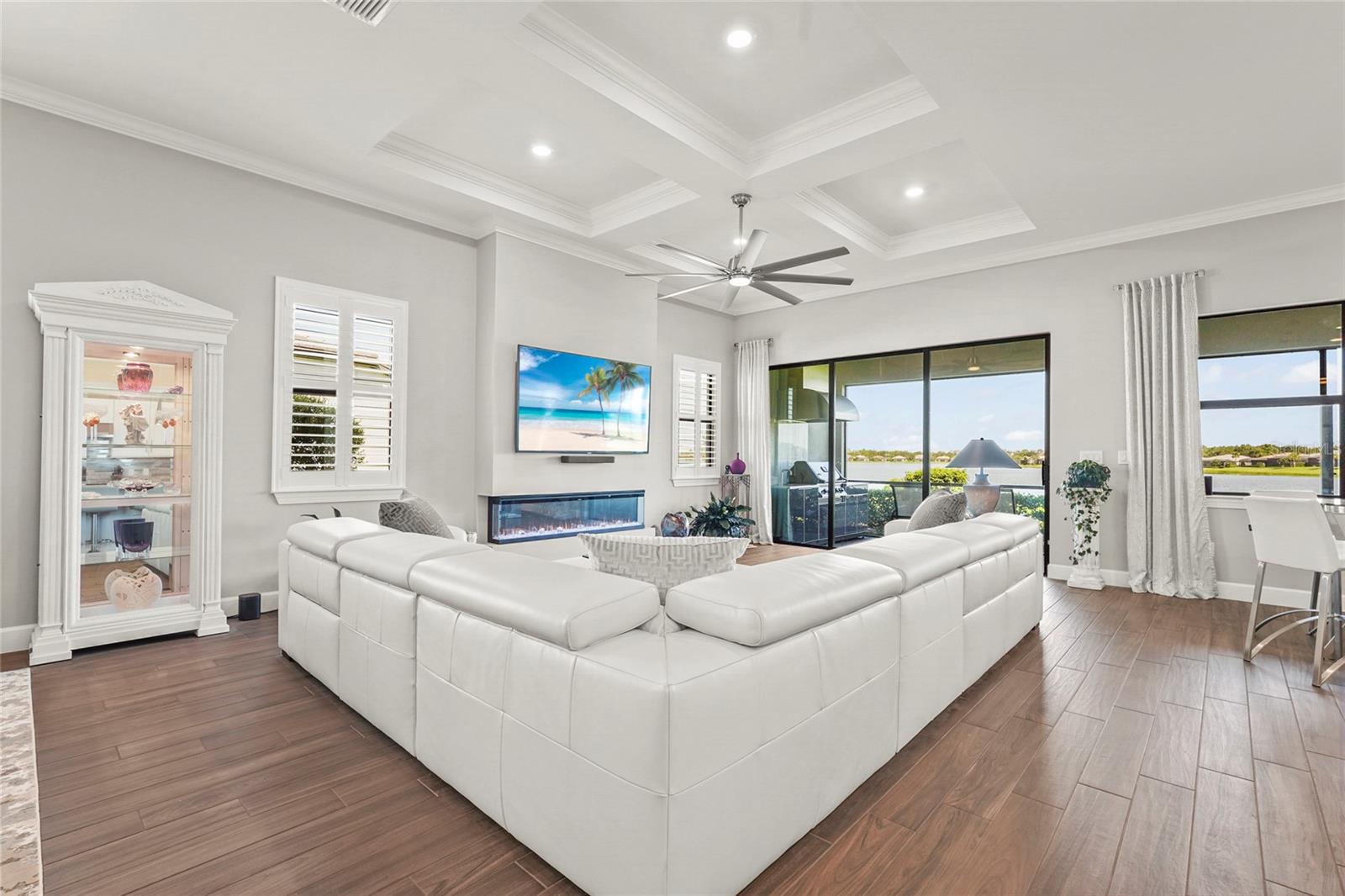 Image 21 of 92 For 7948 Grande Shores Drive
