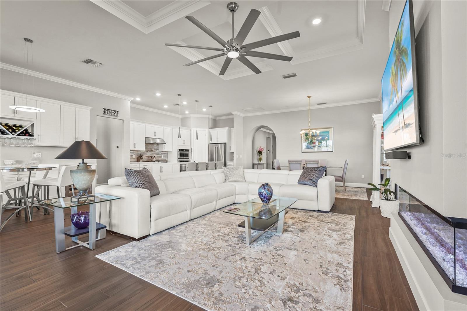 Image 23 of 92 For 7948 Grande Shores Drive