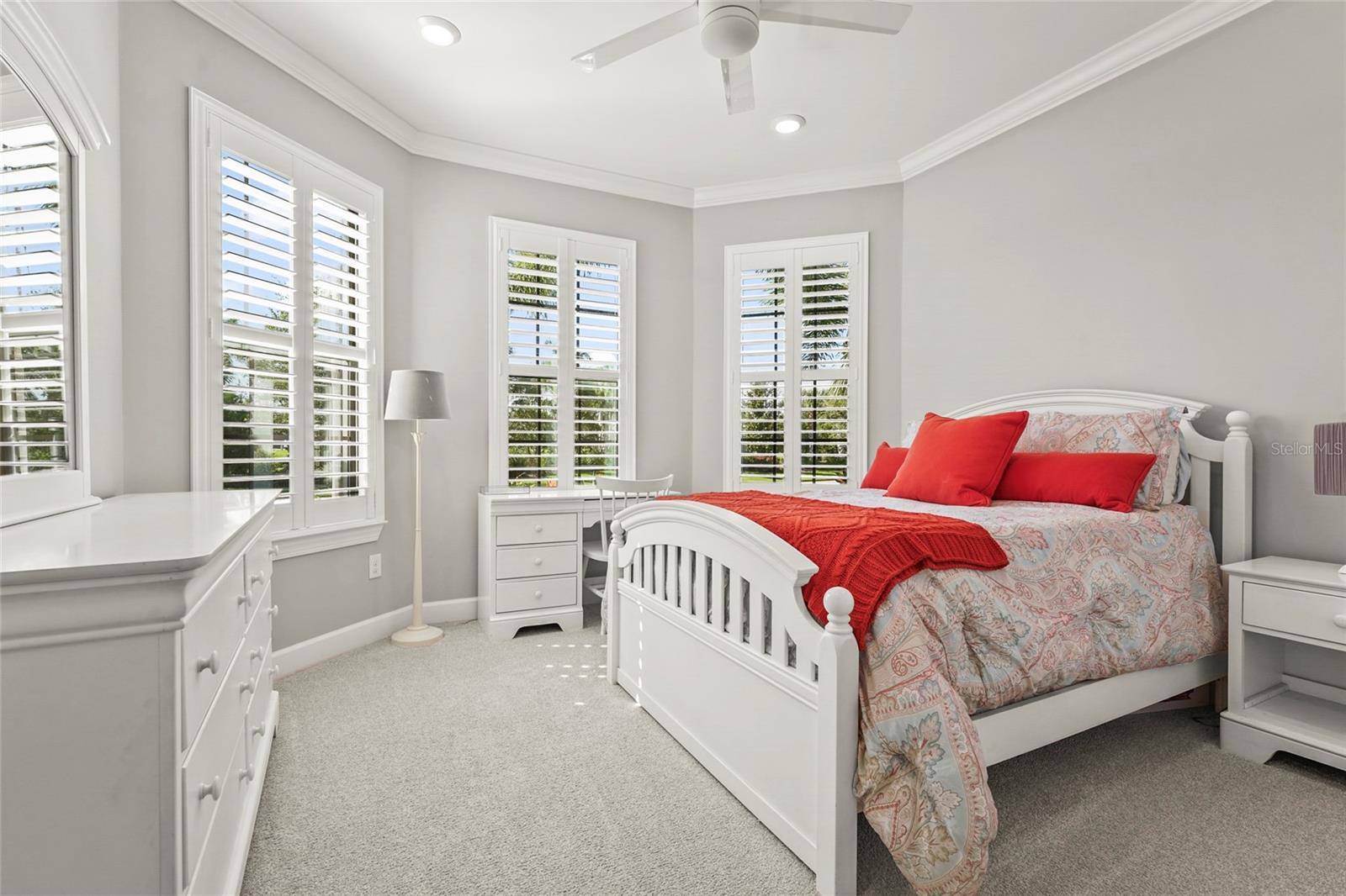 Image 33 of 92 For 7948 Grande Shores Drive