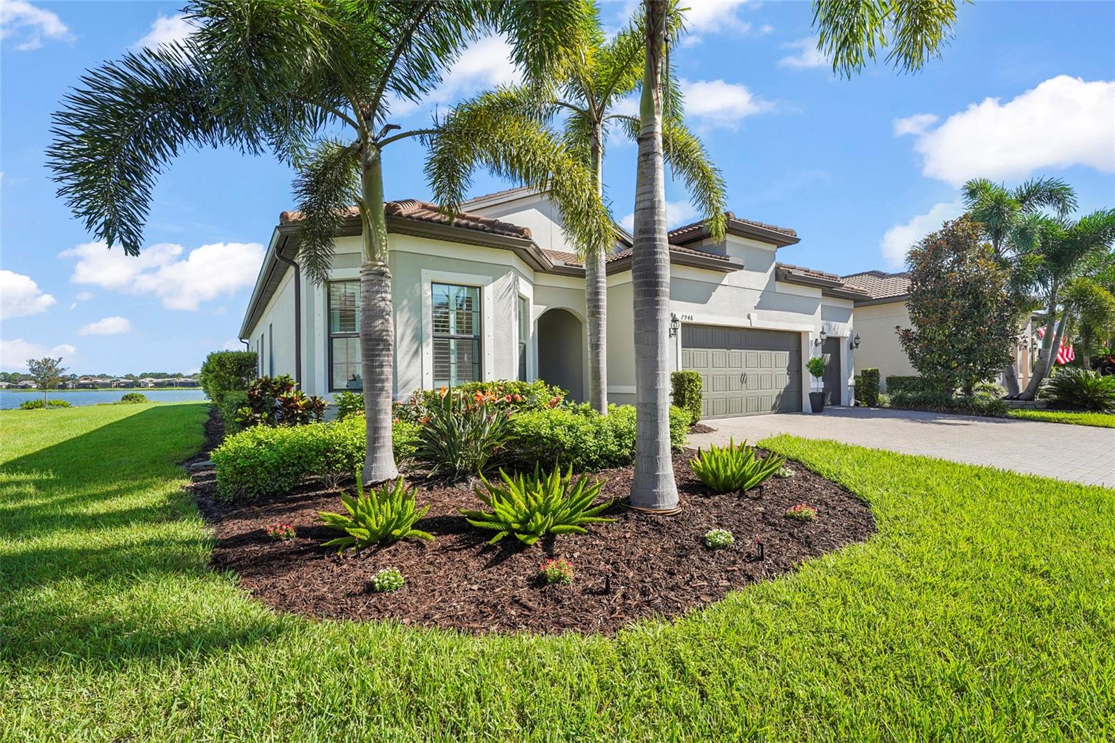 Image 53 of 92 For 7948 Grande Shores Drive