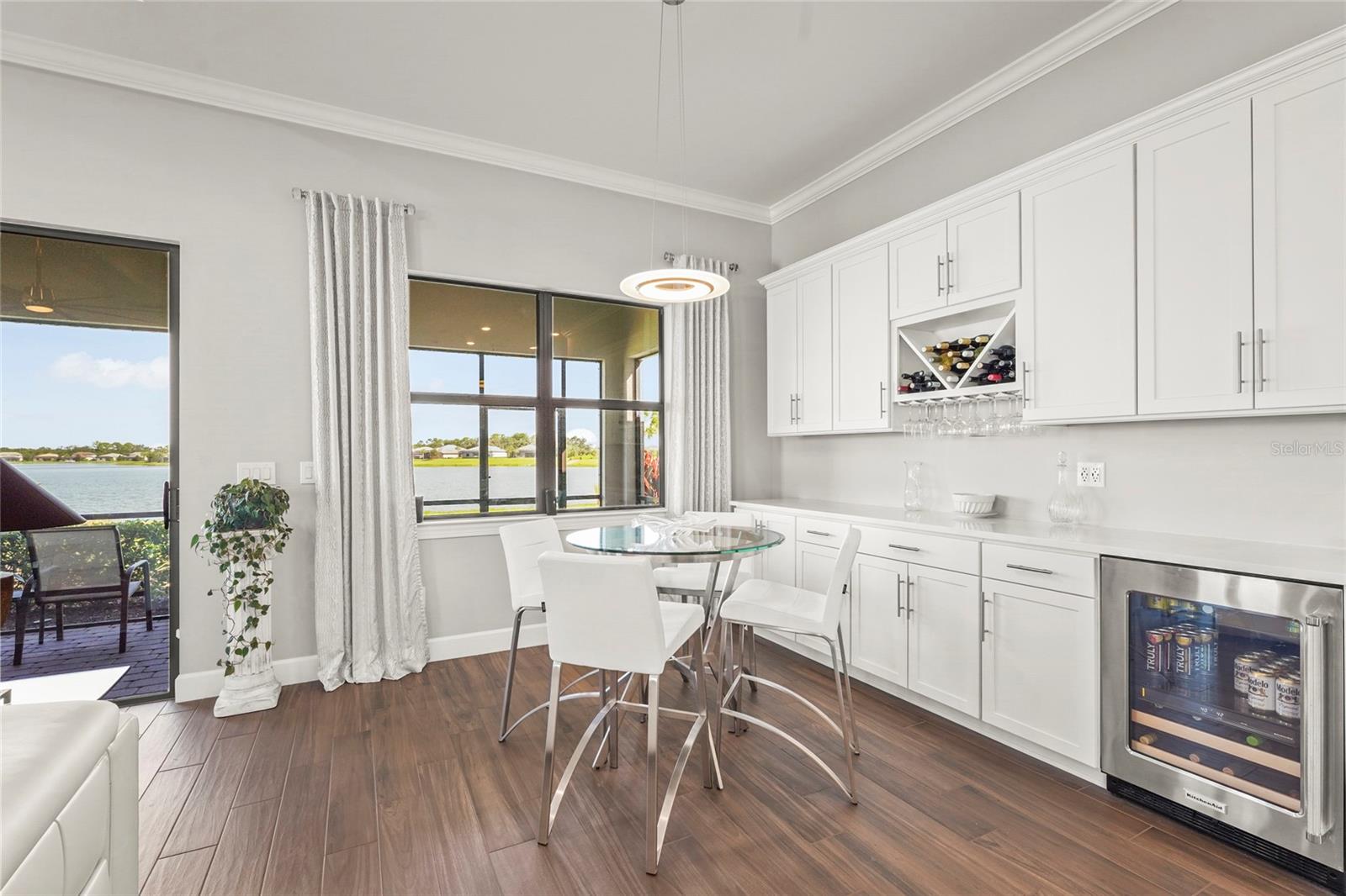 Image 6 of 92 For 7948 Grande Shores Drive