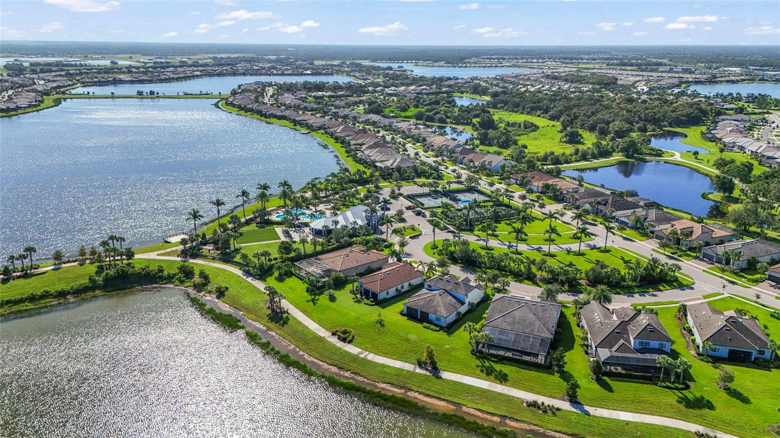 Image 61 of 92 For 7948 Grande Shores Drive