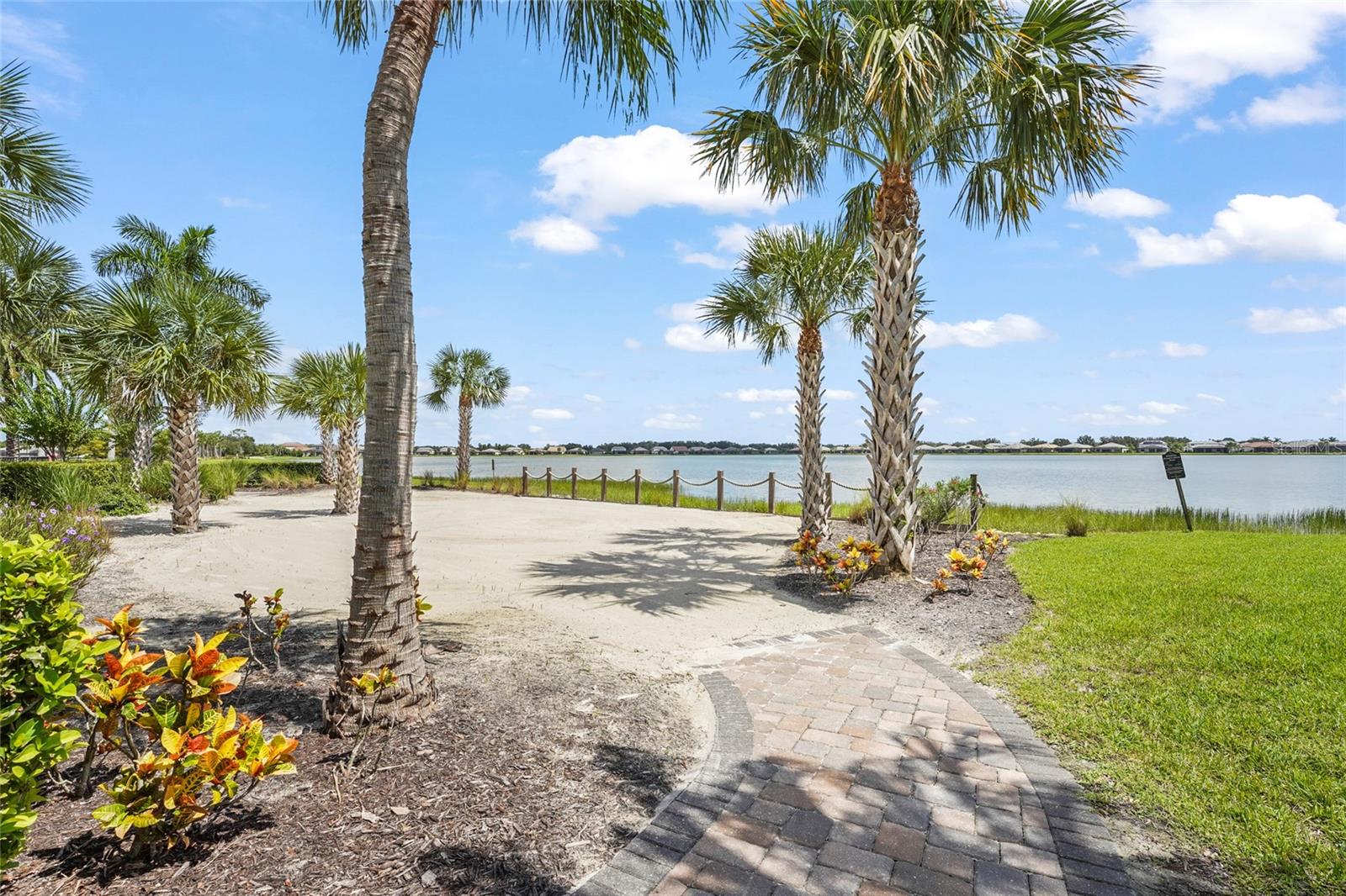 Image 83 of 92 For 7948 Grande Shores Drive