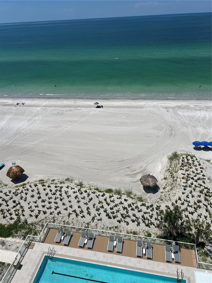 Image 30 of 34 For 2425 Gulf Of Mexico Drive 11f