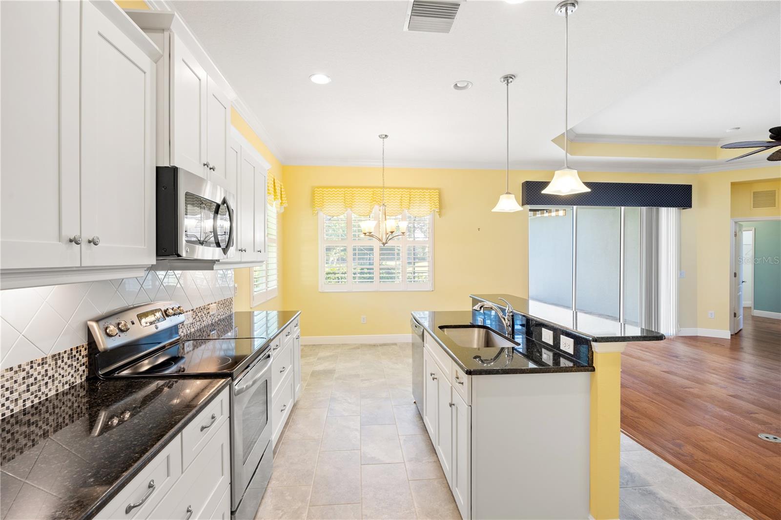 Image 22 of 48 For 14439 Stirling Drive