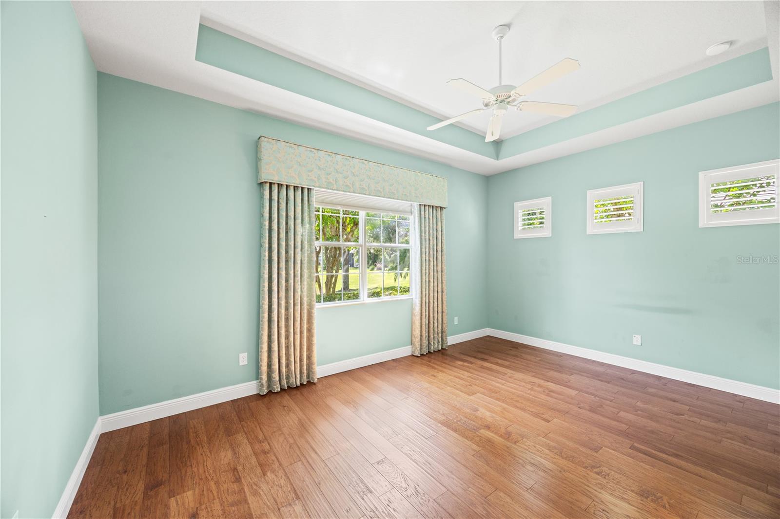 Image 25 of 48 For 14439 Stirling Drive