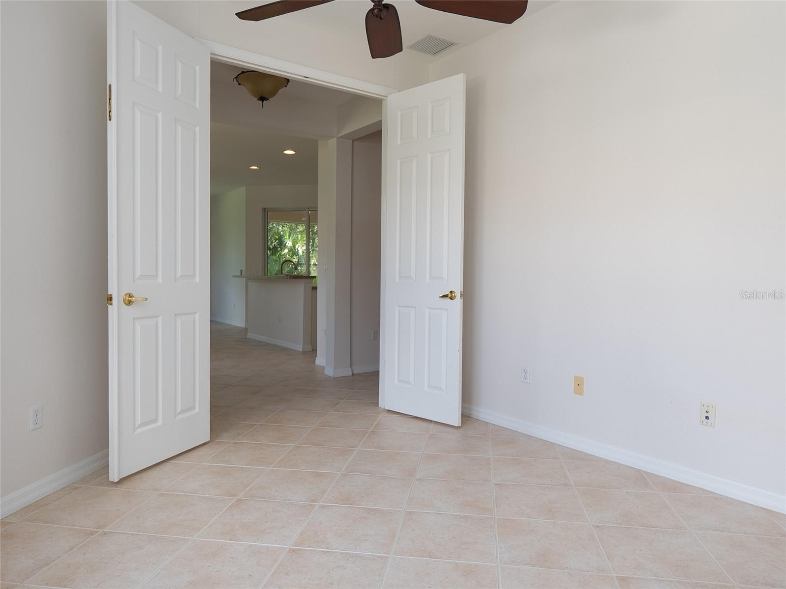 Image 18 of 36 For 2462 Magnolia Circle