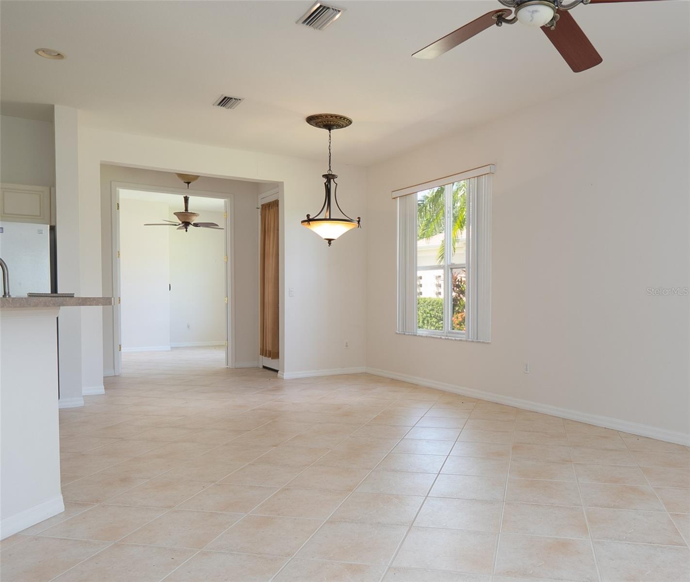 Image 6 of 36 For 2462 Magnolia Circle
