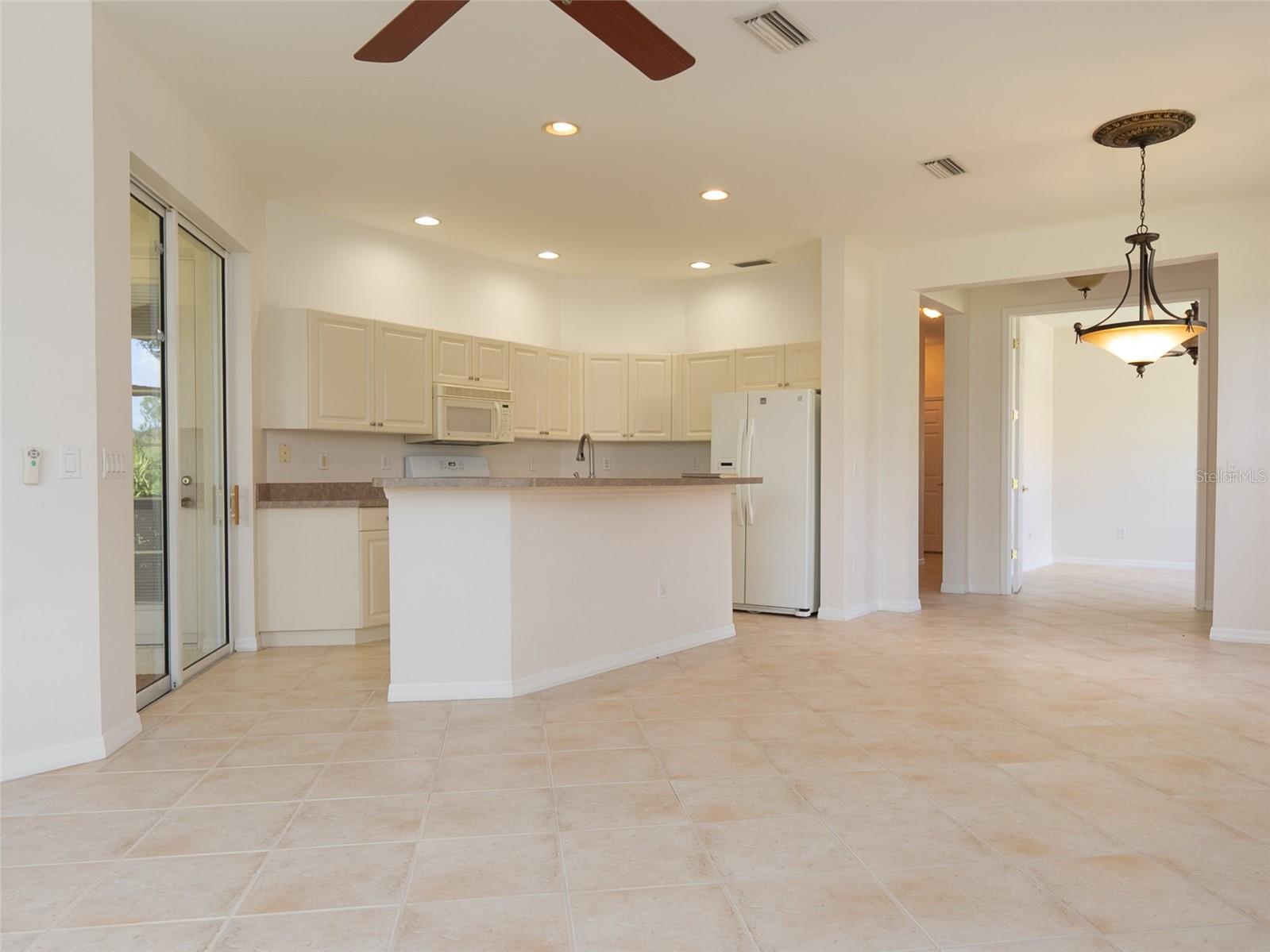 Image 7 of 36 For 2462 Magnolia Circle