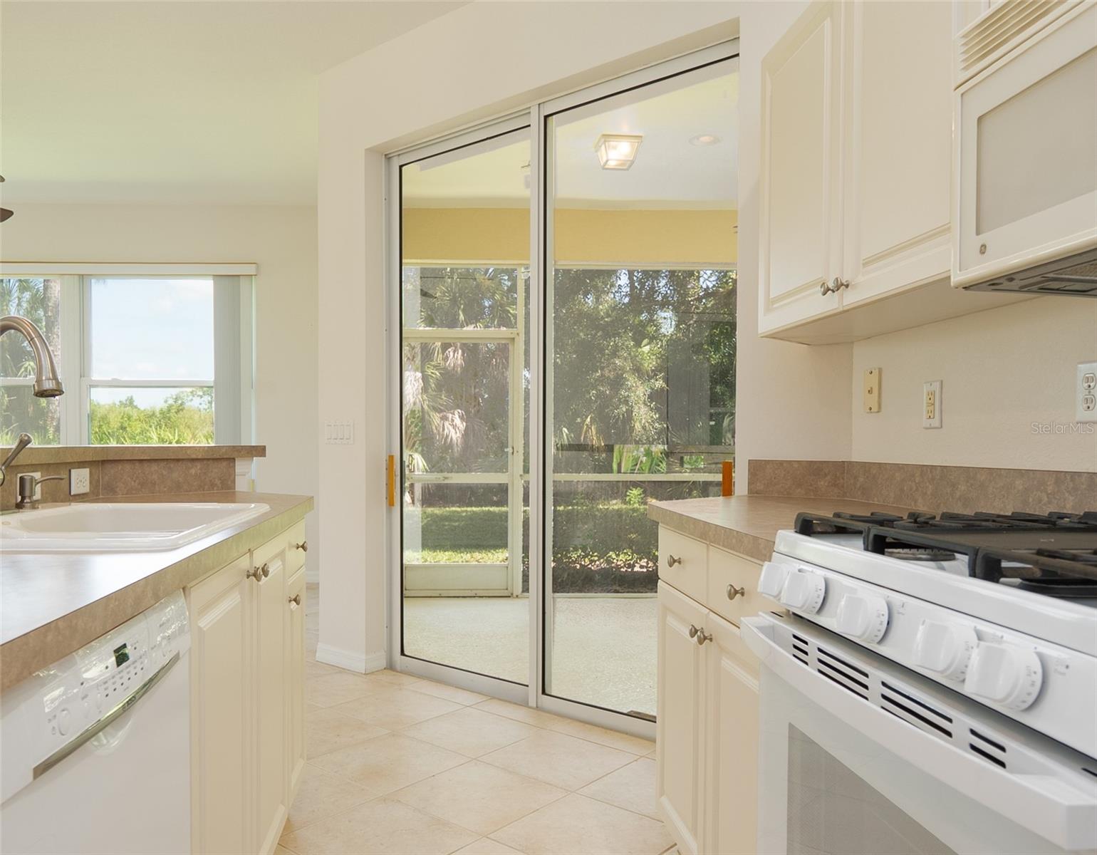 Image 9 of 36 For 2462 Magnolia Circle