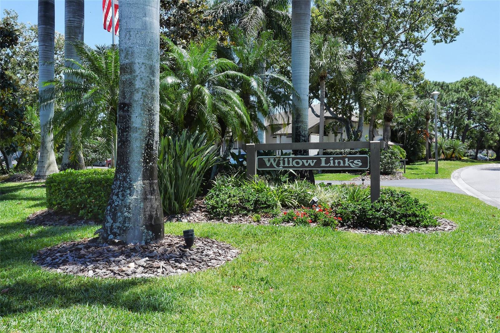 Image 33 of 74 For 5203 Willow Links  33