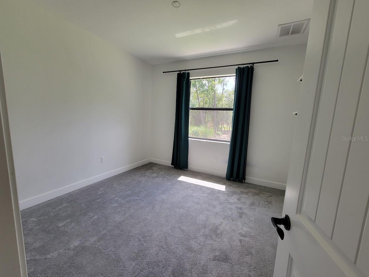 Image 18 of 35 For 8570 Tropicaire Boulevard