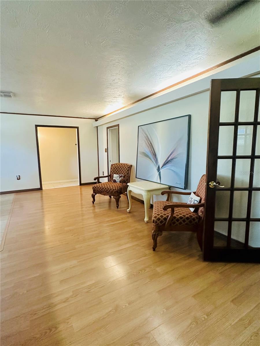Image 11 of 20 For 3250 Santa Barbara Dr