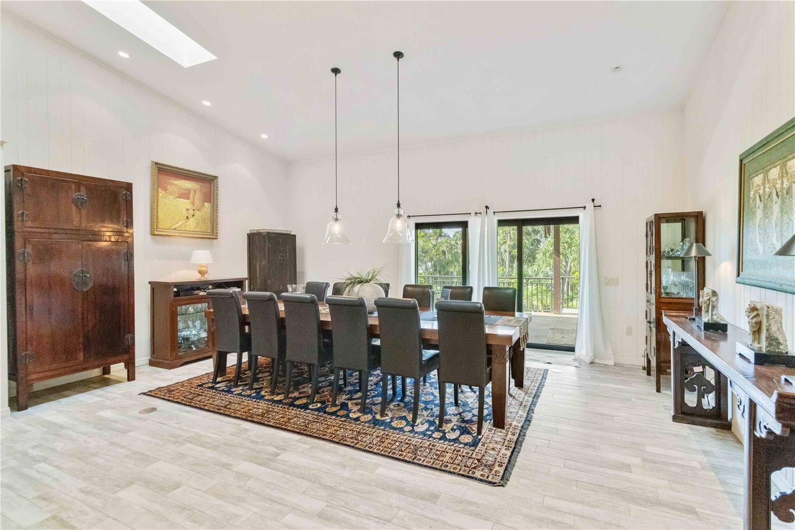 Image 37 of 96 For 3807 Bayside Drive