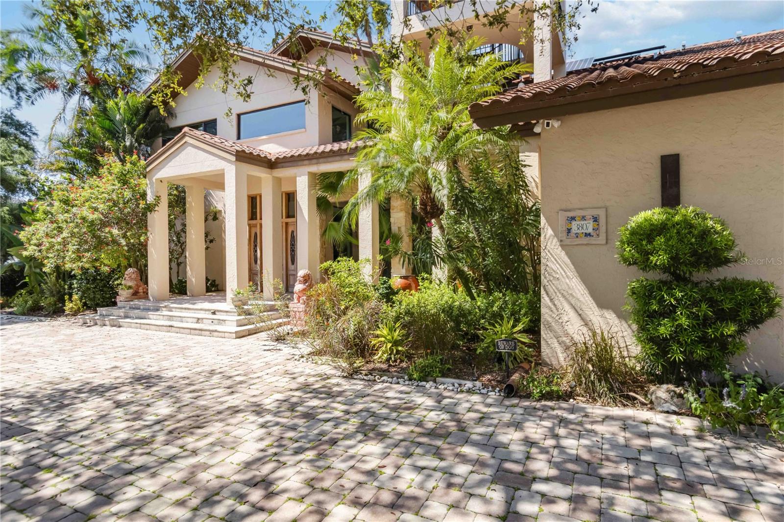 Image 4 of 96 For 3807 Bayside Drive
