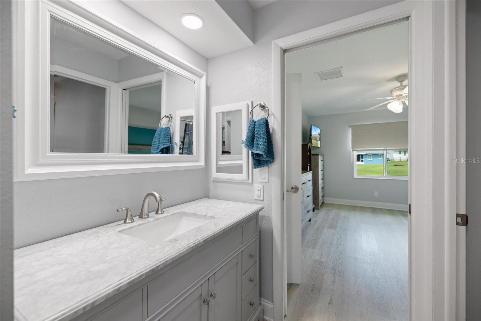 Image 20 of 53 For 22285 Columbus Avenue