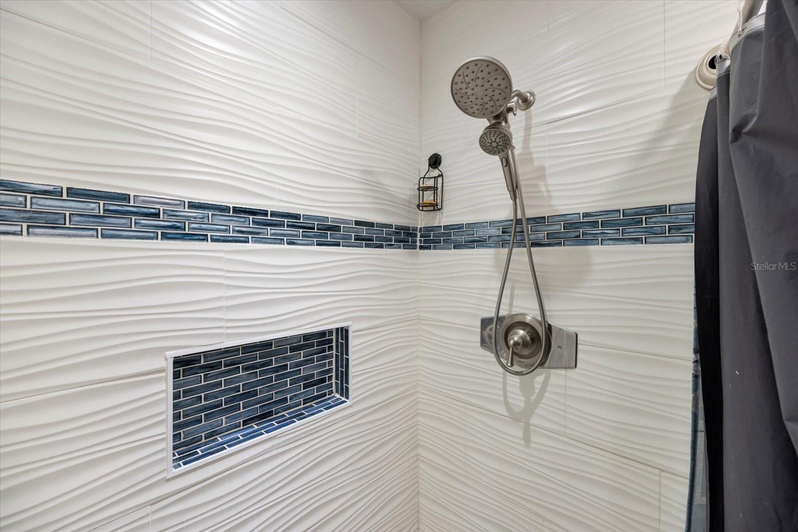 Image 29 of 53 For 22285 Columbus Avenue