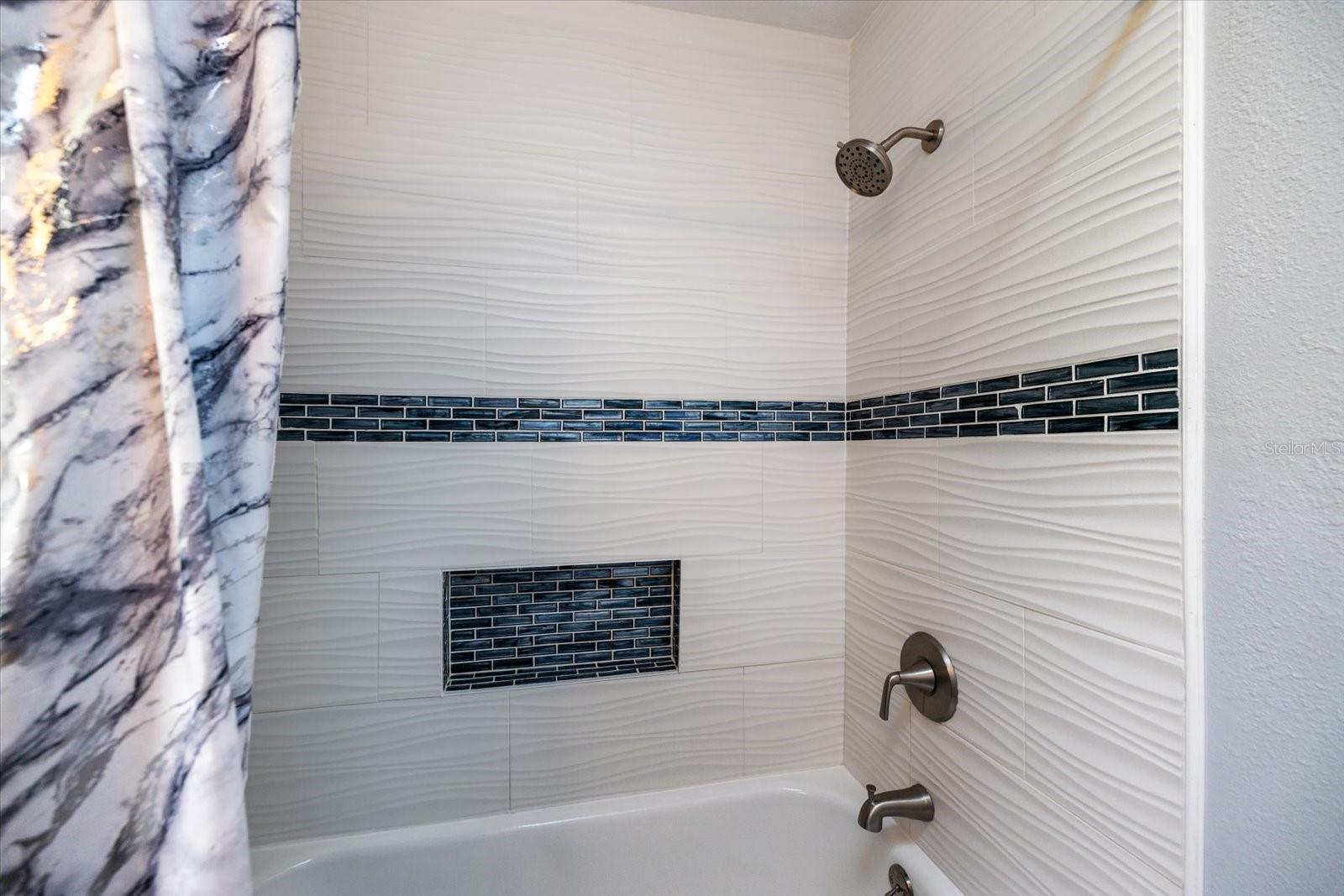 Image 31 of 53 For 22285 Columbus Avenue