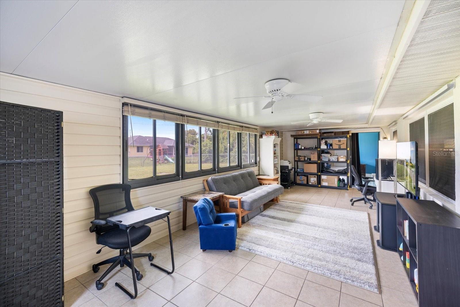 Image 35 of 53 For 22285 Columbus Avenue