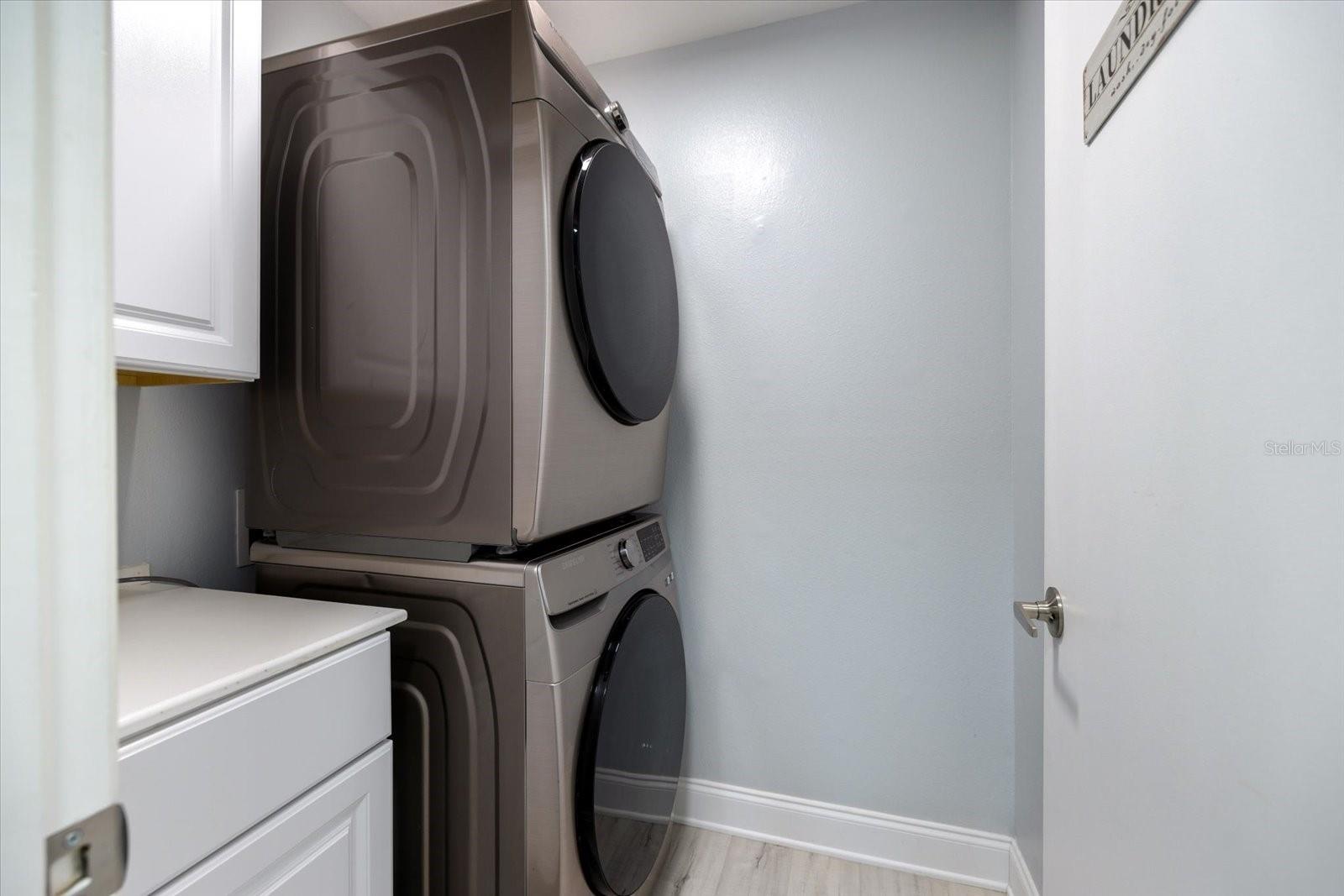 Image 39 of 53 For 22285 Columbus Avenue