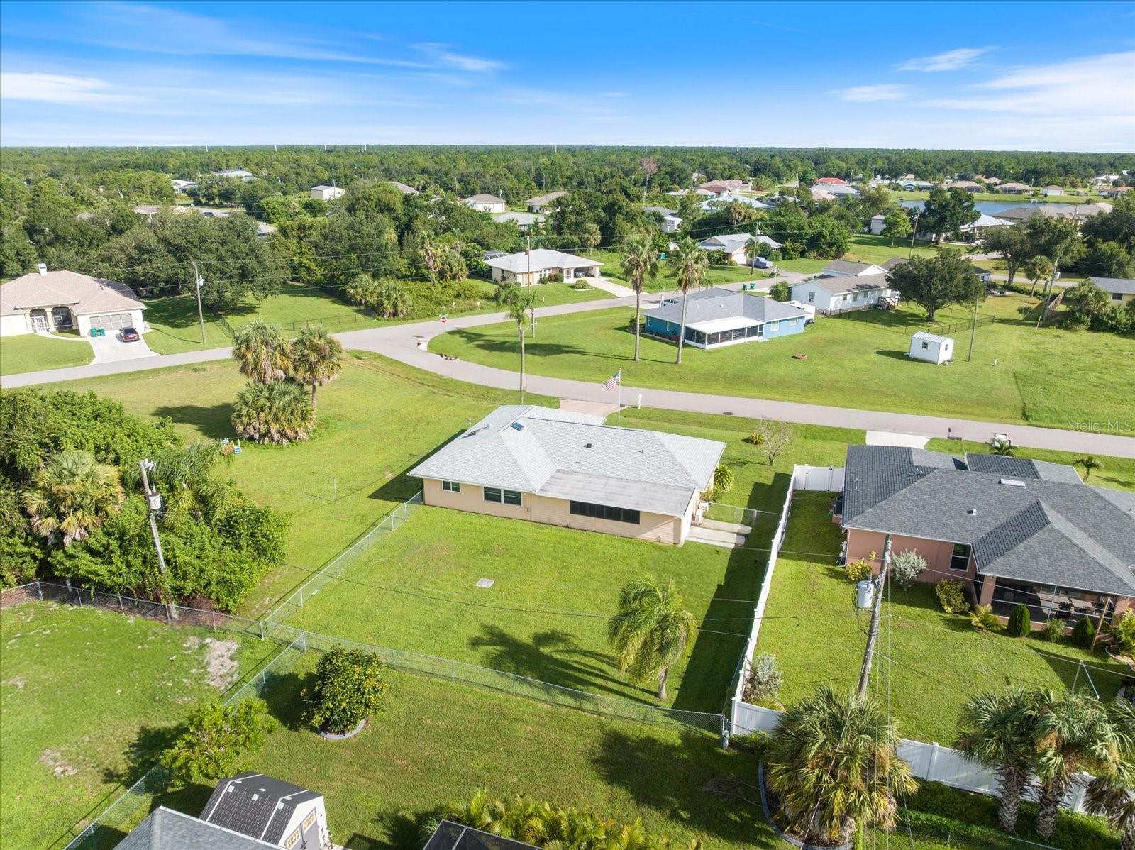 Image 5 of 53 For 22285 Columbus Avenue