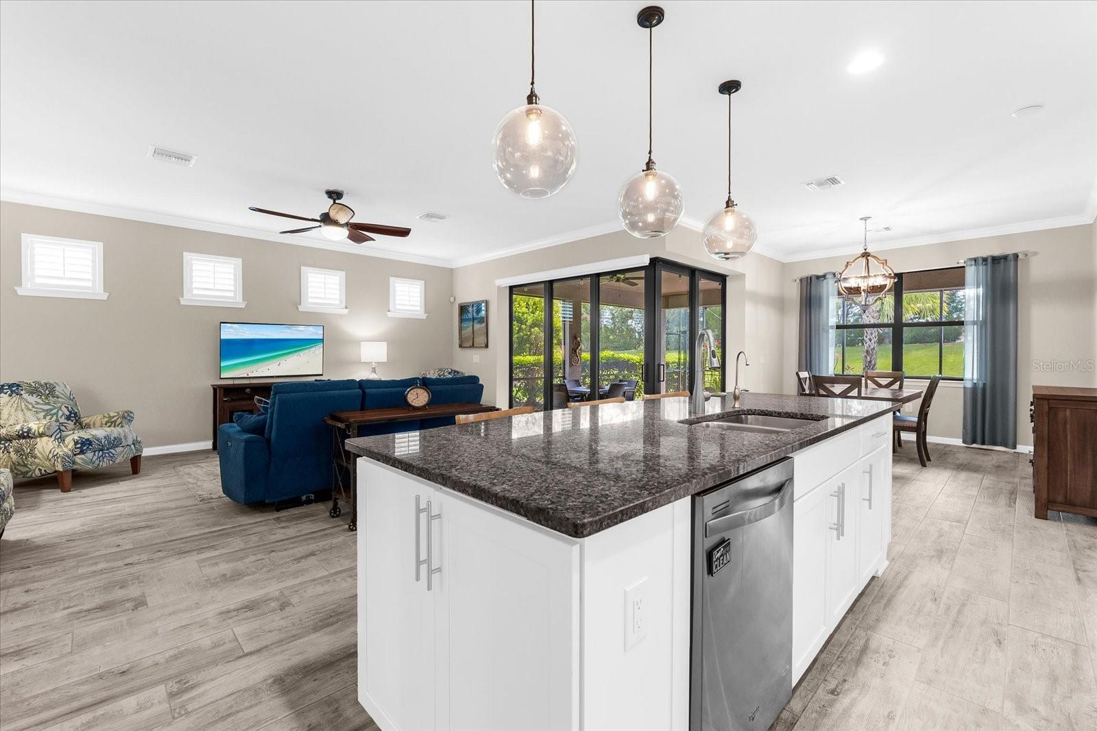 Image 19 of 95 For 17210 Seaford Way