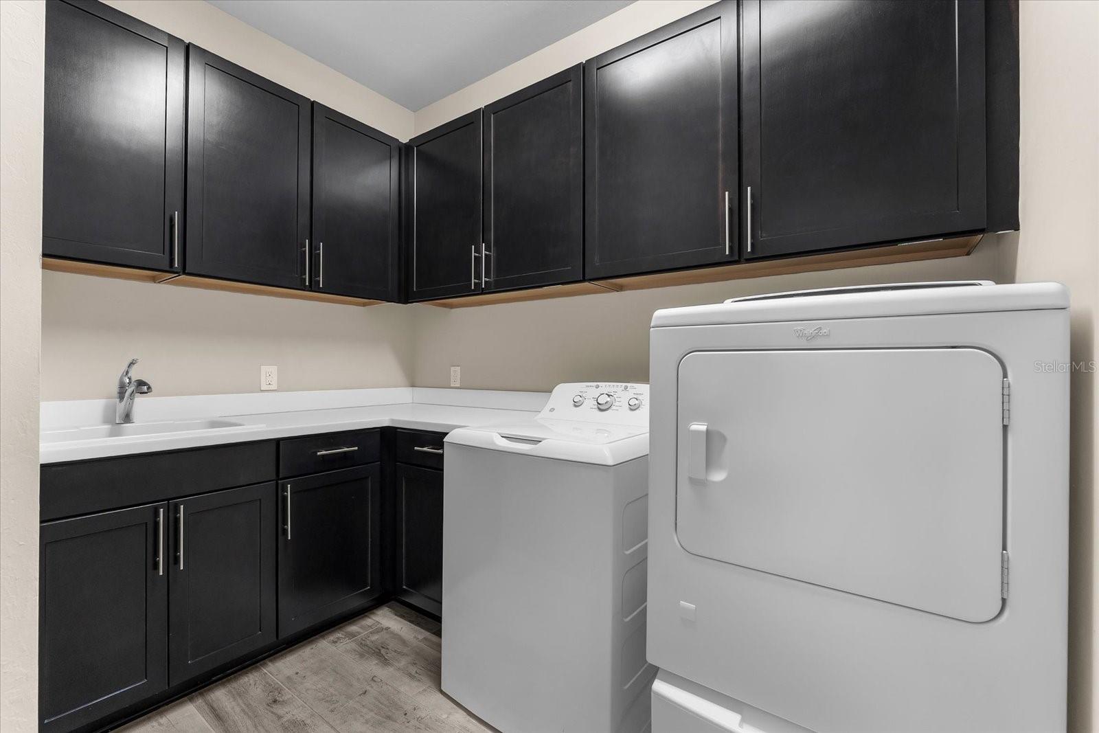 Image 32 of 95 For 17210 Seaford Way