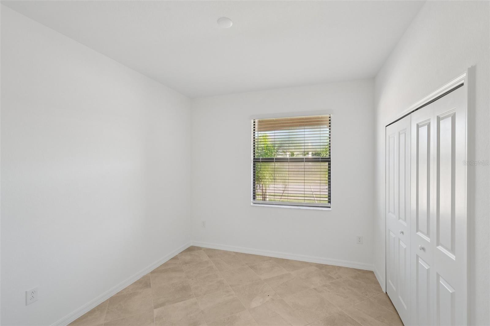 Image 15 of 36 For 14989 Palamos Circle