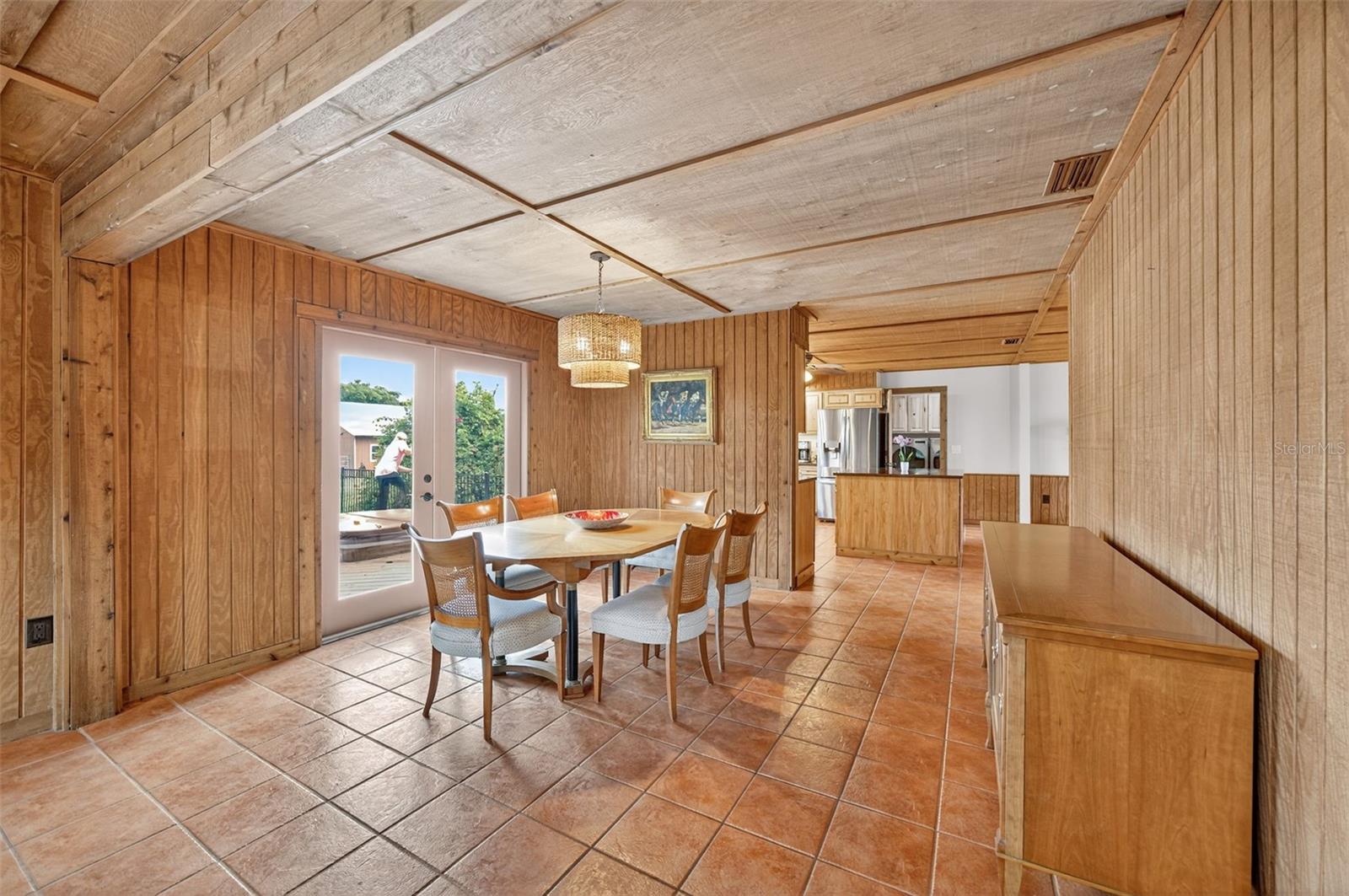Image 18 of 75 For 7198 Westwood Way