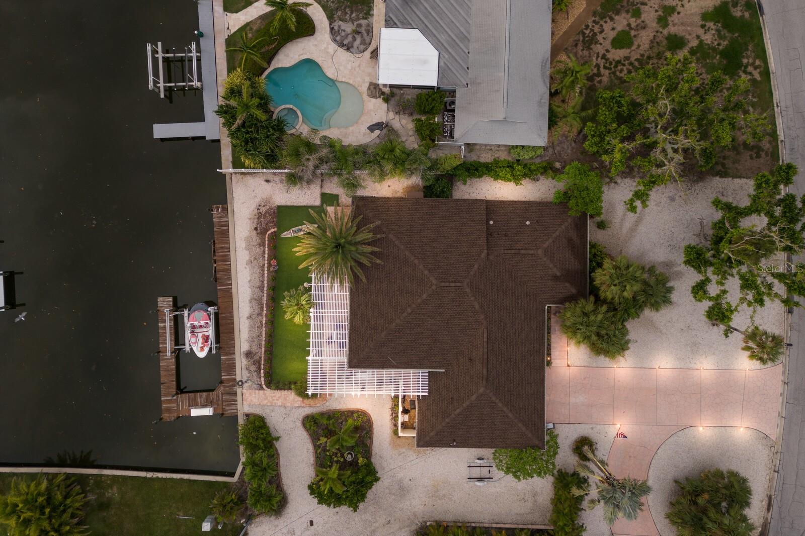 Image 34 of 61 For 646 Key Royale Dr