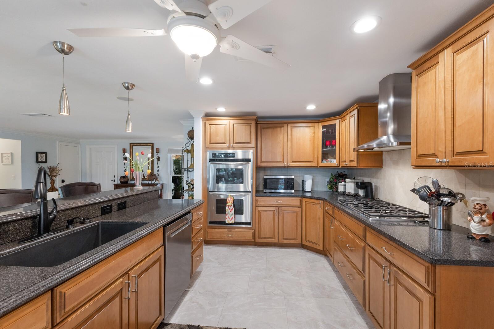 Image 4 of 61 For 646 Key Royale Dr