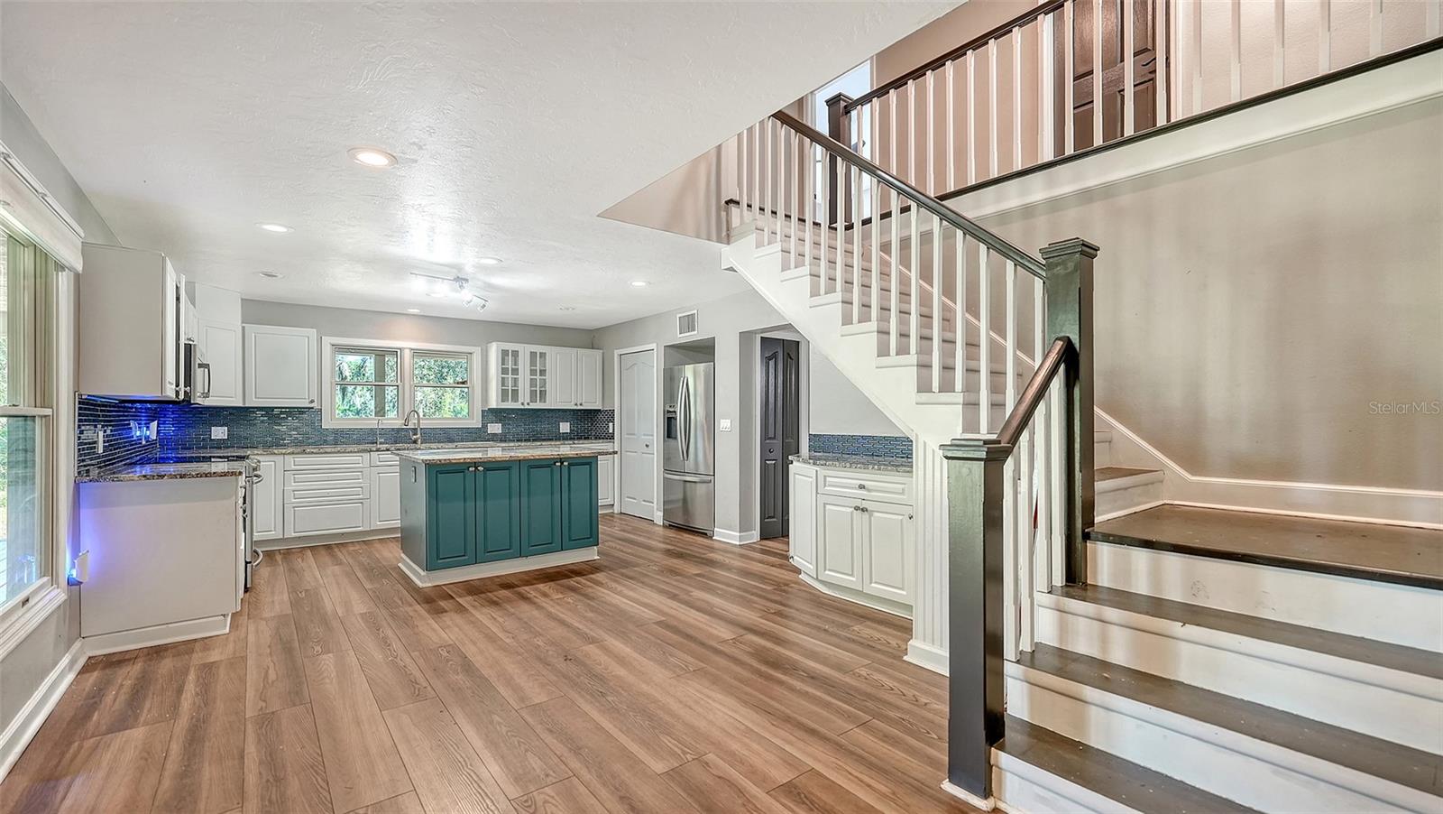 Image 19 of 45 For 7910 Kennedy Lane