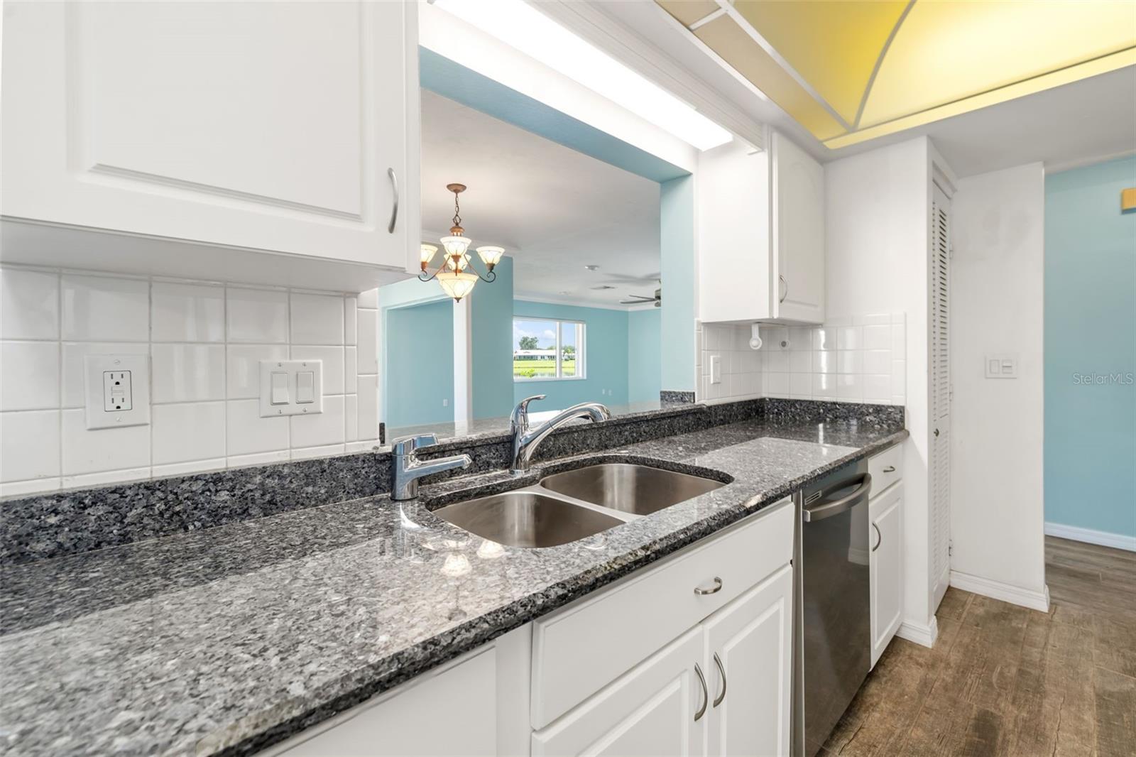 Image 13 of 37 For 6502 13th Avenue Drive W 6502