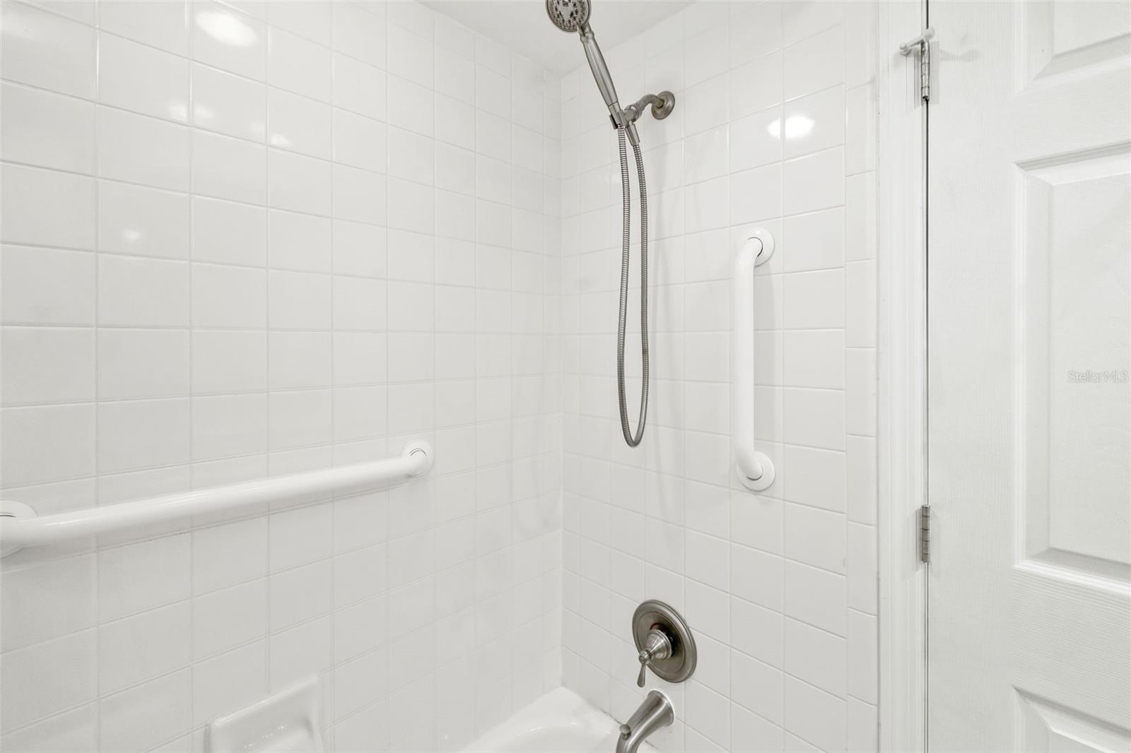 Image 22 of 37 For 6502 13th Avenue Drive W 6502