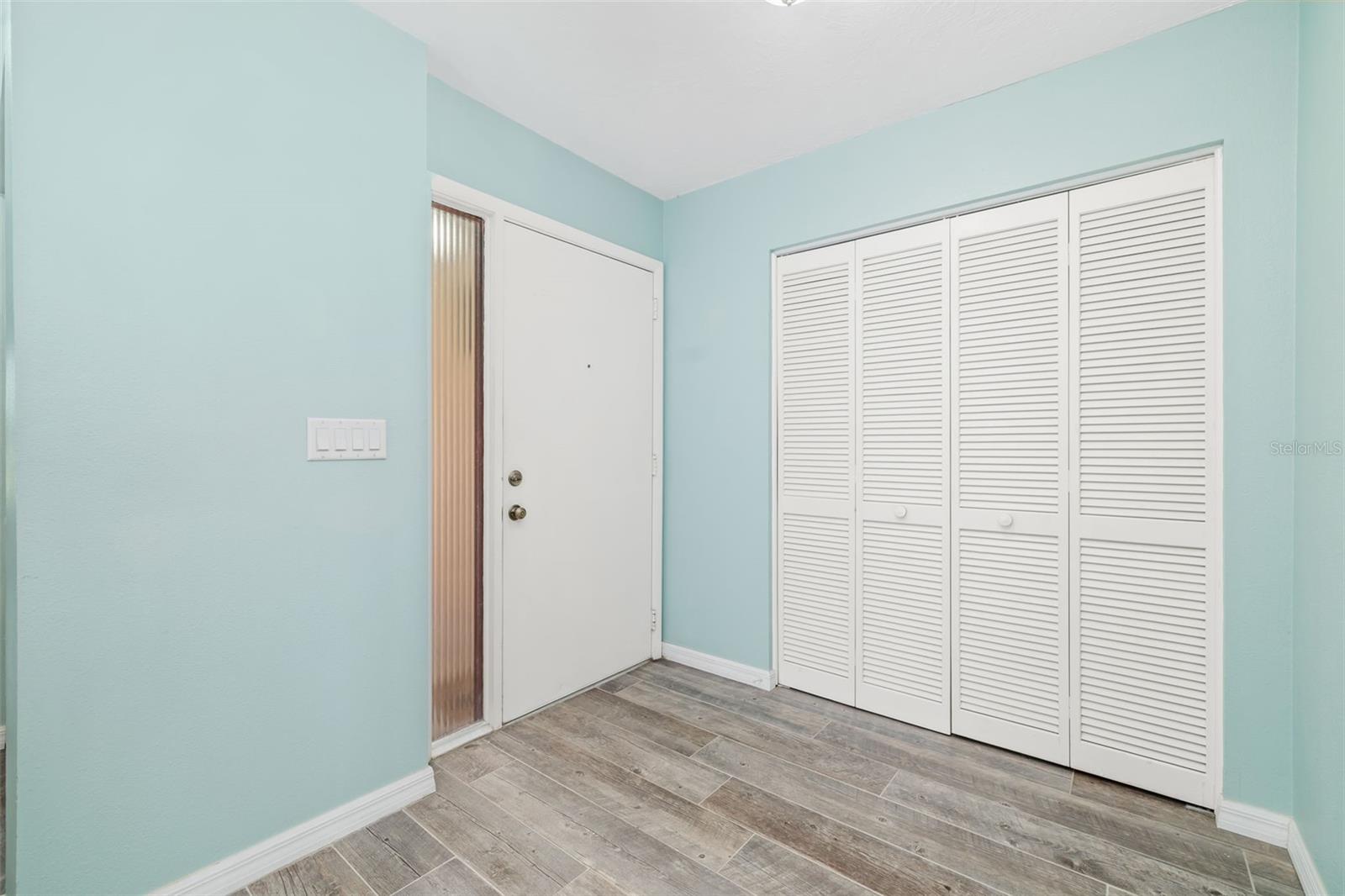Image 23 of 37 For 6502 13th Avenue Drive W 6502