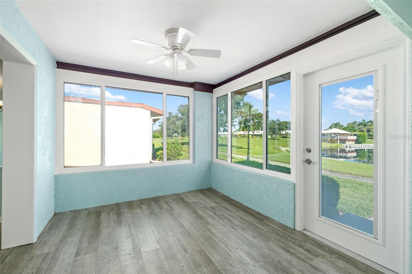 Image 9 of 37 For 6502 13th Avenue Drive W 6502
