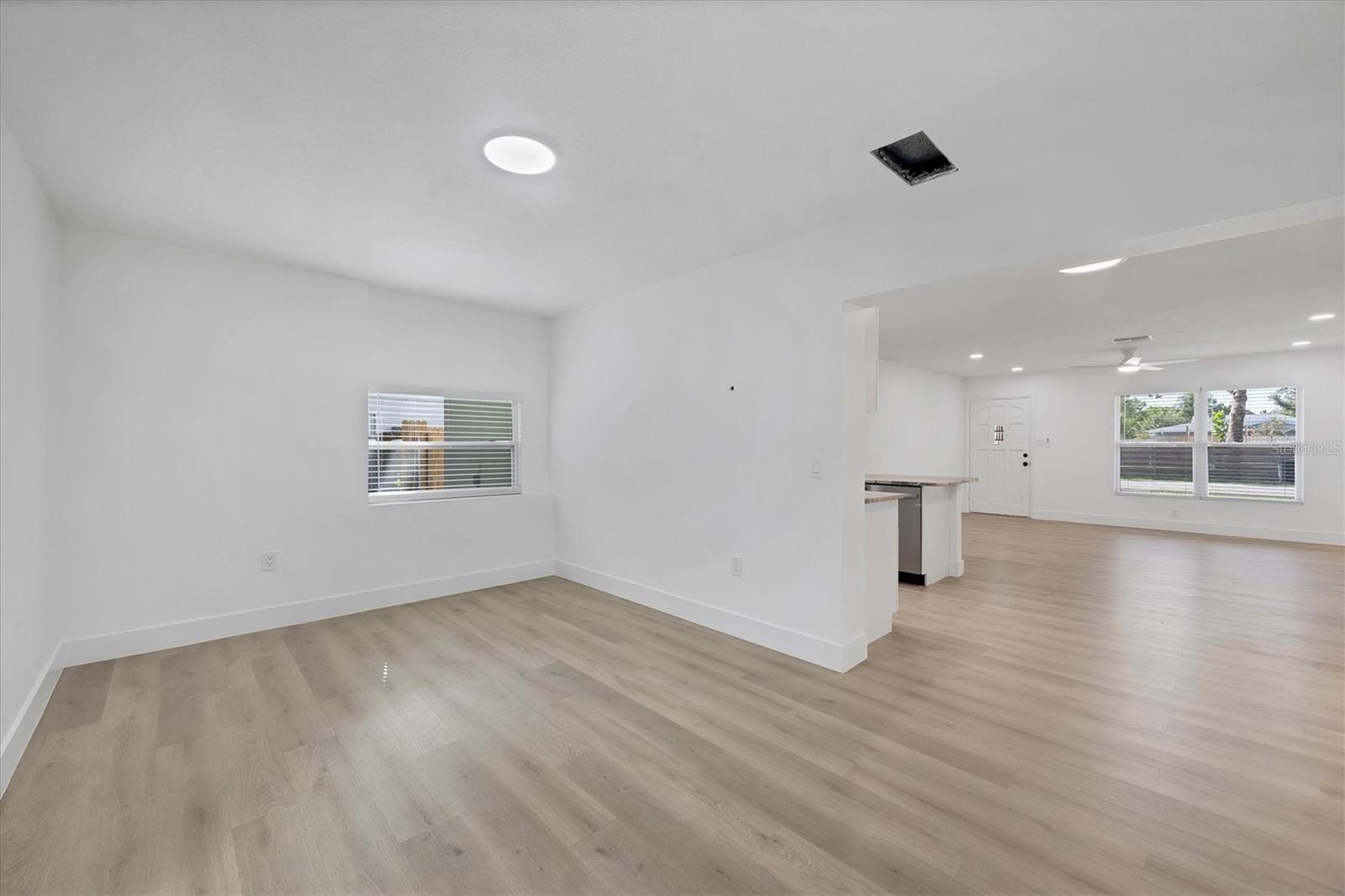 Image 16 of 22 For 4037 Tern Street