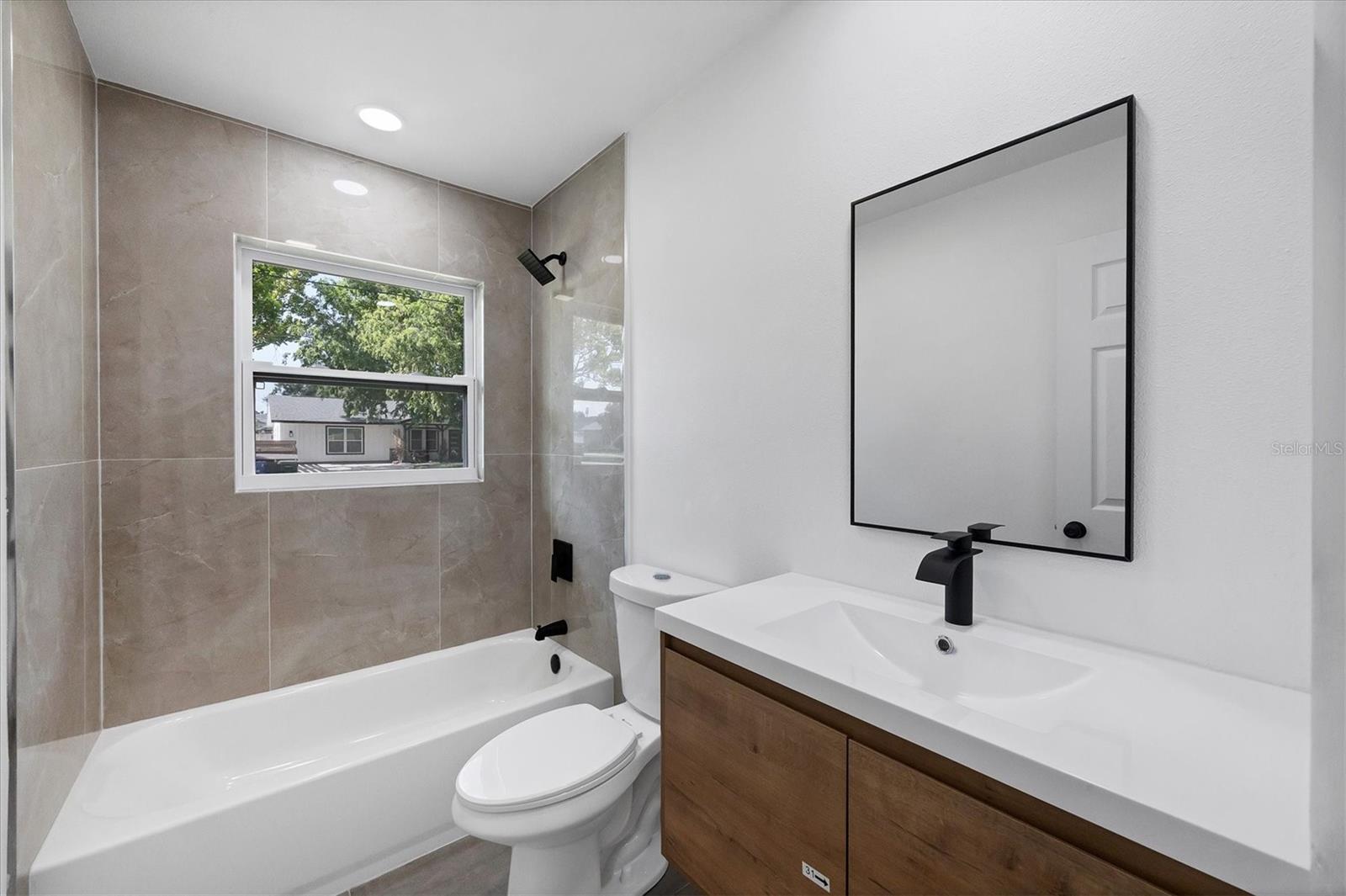 Image 20 of 22 For 4037 Tern Street