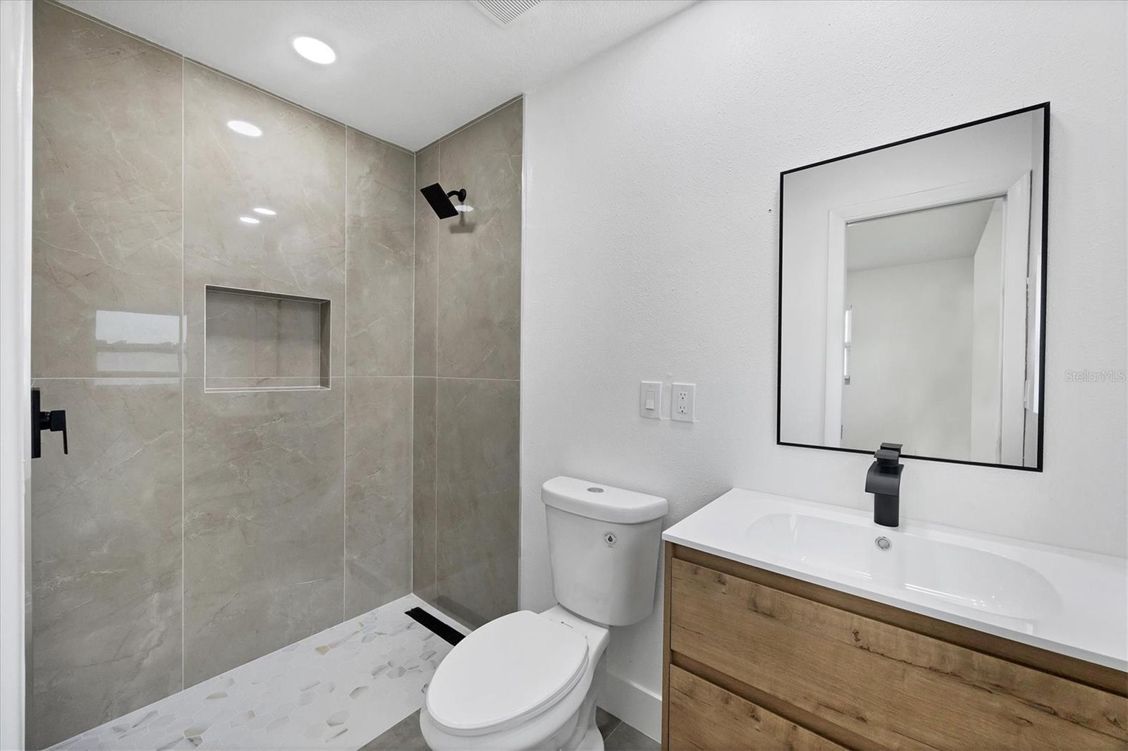 Image 9 of 22 For 4037 Tern Street