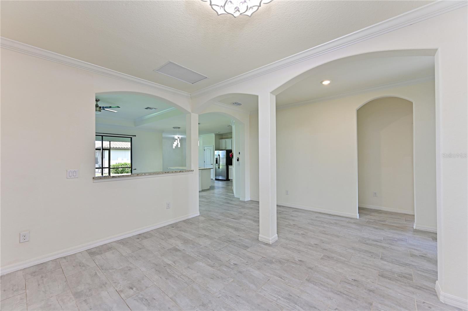 Image 6 of 33 For 11525 Autumn Leaf Way