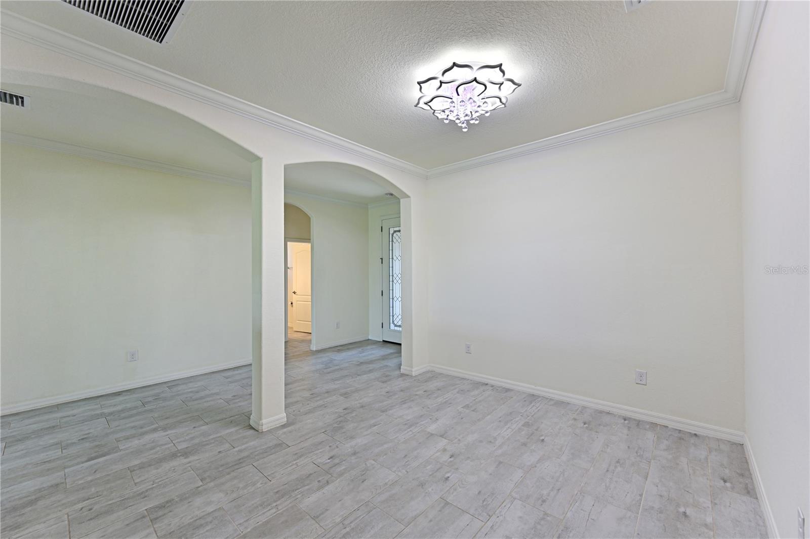 Image 8 of 33 For 11525 Autumn Leaf Way