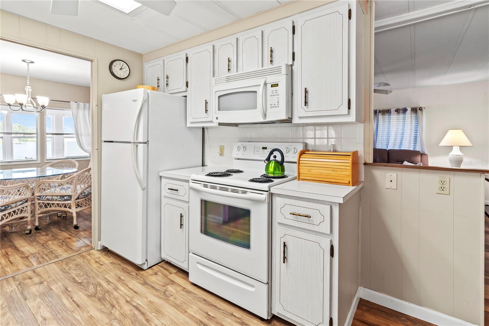 Image 20 of 47 For 808 53rd Avenue E 184j