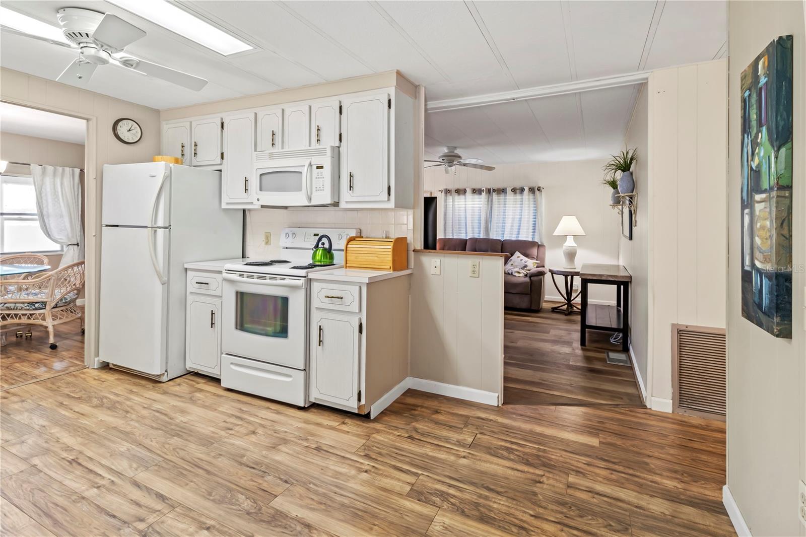 Image 21 of 47 For 808 53rd Avenue E 184j
