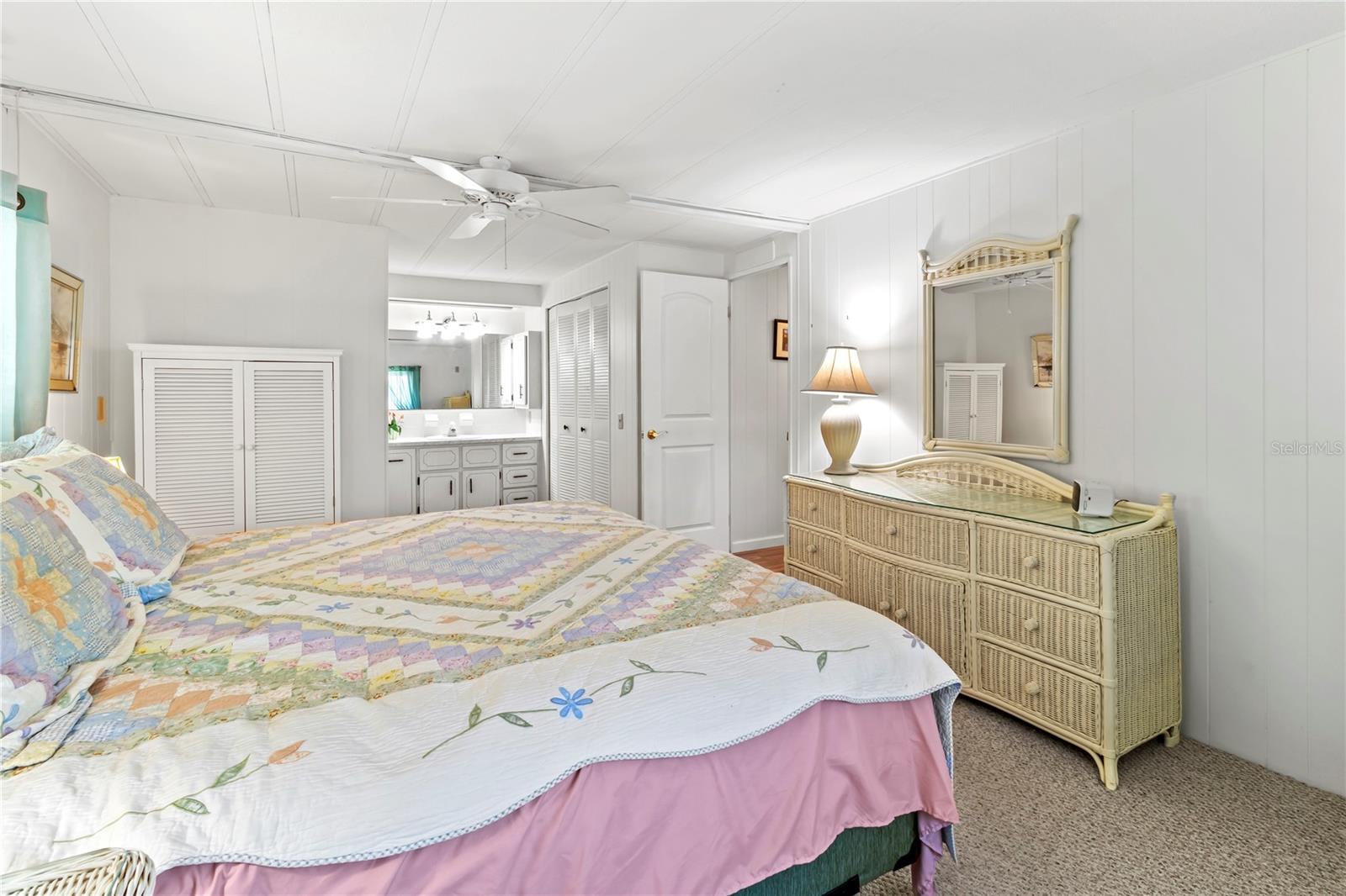 Image 37 of 47 For 808 53rd Avenue E 184j